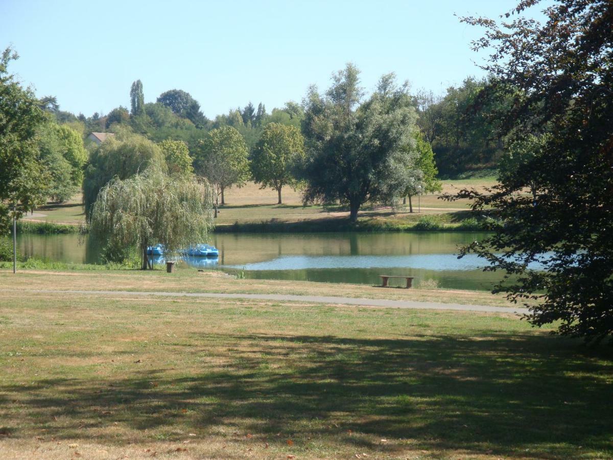 בורבון-לאנסי Studios Etape Du Lac מראה חיצוני תמונה
